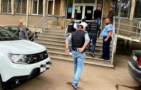 Individ arestat după ce au furat portofelul unui botoșănean