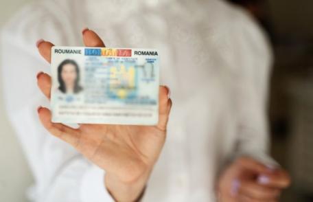 Rețea infracțională care ajuta ruși, ucraineni și moldoveni să obțină buletine românești desctructurată de procurori. Sunt cercetați mai mulți funcțio