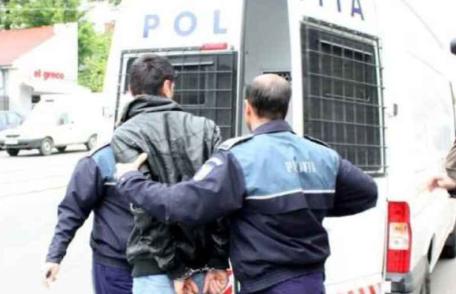 Un botoșănean și-a legat mama cu niște cabluri în urma unei discuții în contradictoriu. Acesta a fost reținut pentru 24 de ore