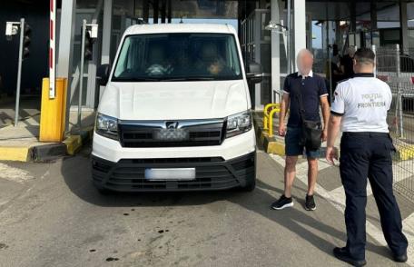 Permis de conducere fals cumpărat cu 200 de euro, descoperit la PTF Racovăț