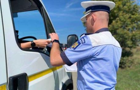 Razie în trafic - Poliția, cu ochii pe transportatorii de persoane