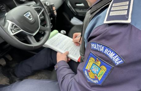 Dosar penal pentru un bărbat după ce s-a urcat la volan beat și fără permis apoi a produs un accident