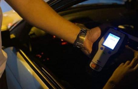 Șofer băut scos din trafic de polițiști la Hudești