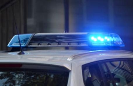 Scandal cu pumni și picioare în fața unei săli de pariuri din Botoșani
