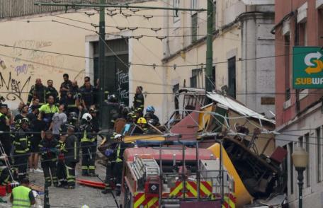 Tragedie în Lisabona: Celebrul funicular „Gloria” a deraiat. 15 persoane au murit, iar 18 sunt grav rănite