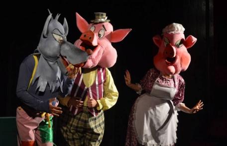Cei trei purceluşi în această săptămână la Teatrul „Vasilache”