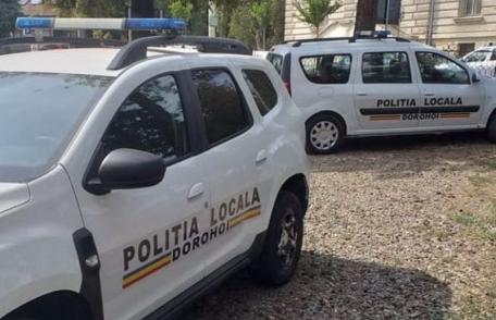 20 de șoferi sancționați după ce au parcat în aproprierea trecerilor de pietoni și a intersecțiilor din Dorohoi