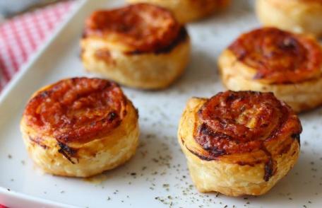 Rulouri de patiserie din foitaj la air fryer