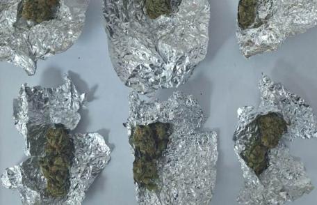 Botoșănean depistat de jandarmi de două ori cu droguri, în mai puțin de o lună