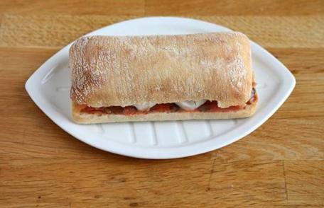 Panini cu somon și mozzarella