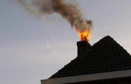 Incendiu la o casă din Cătămărăști Deal, în jurul coșului de fum