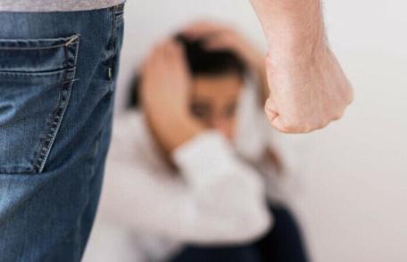 Intervenții ale polițiștilor botoșăneni în weekendul care a trecut. Au fost emise mai multe ordine de protecție pentru violență în familie