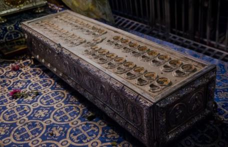 Procesiune cu racla cu Sfinte Moaște ale Catedralei Mitropolitane din Iași în Protopopiatul Dorohoi