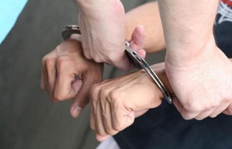 Tânăr din Dorohoi reținut pentru tâlhărie calificată