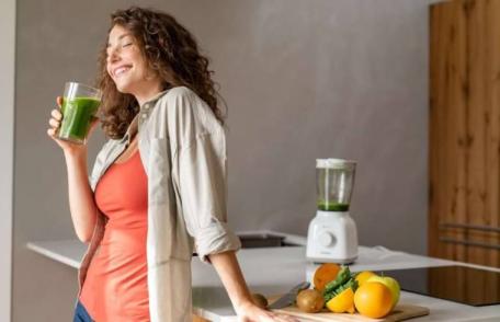 Băuturi care îți detoxifiază ficatul și te ajută să slăbești peste noapte