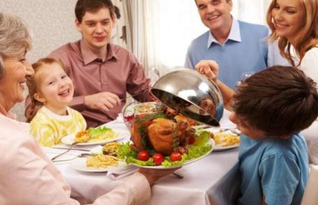 PERICOL! Carnea de pui ne poate îmbolnăvi!