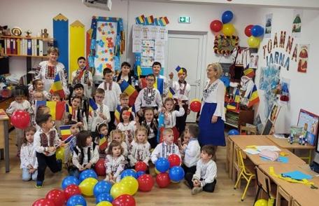 „La mulți ani, România!” – preșcolari și școlari din Dorohoi în sărbătoare  