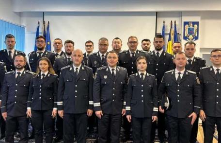 Polițiști avansați înainte de termen cu ocazia Zilei Nationale a României
