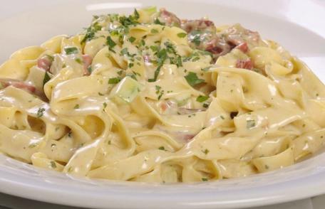 Paste cremoase cu ceapă