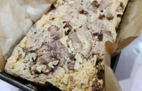 Chec cu nucă și ciocolată