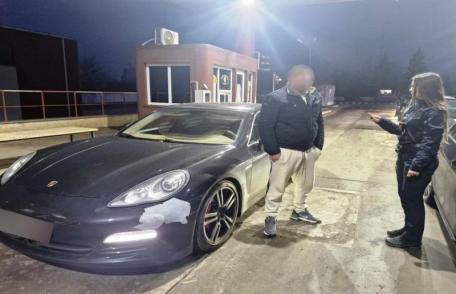 Autoturism de lux radiat din circulație în Letonia, depistat la PTF Stânca