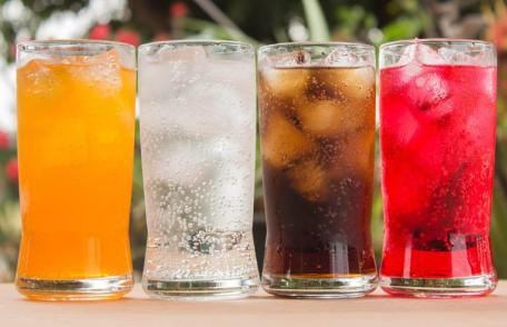 Câțiva paşi simpli care te ajută să renunţi la sucuri definitiv