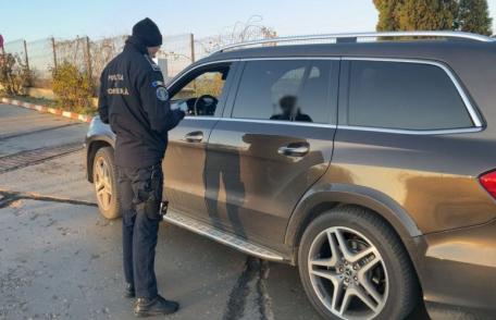 Permis doar pe telefon: cetățean prins la volan fără drept de conducere