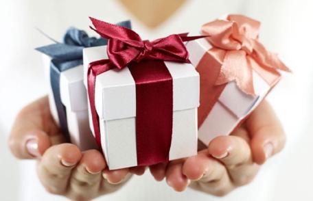 Cadouri pe care să nu le faci niciodată — semnificații ascunse