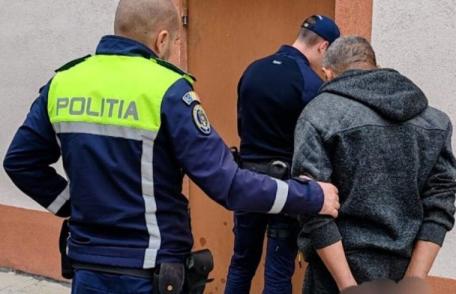 Bărbat înșelat cu 10.000 de euro. Polițiștii au recuperat prejudiciul chiar înainte de sărbători