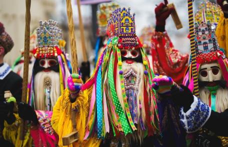 Festivalul de Datini și Obiceiuri de Iarnă „Din străbuni, din oameni buni…” – ediția a L-a, aniversară – s-a încheiat cu success - FOTO