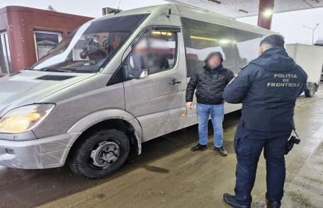 Urmărit pentru migrație ilegală și transport migranți, depistat de către polițiștii de frontieră la Stânca