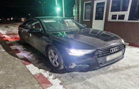 Auto declarat furat de autoritățile din Marea Britanie, oprit în aceeași zi la PTF Stânca