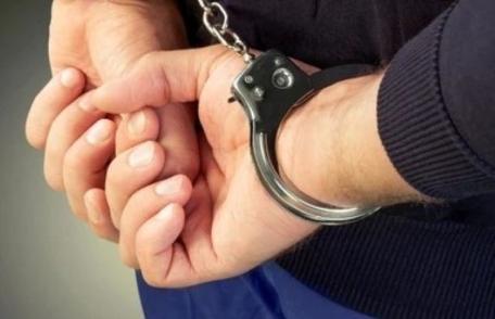 Reținut pentru 24 de ore pentru comiterea mai multor infracțiuni în Nicșeni și Roma