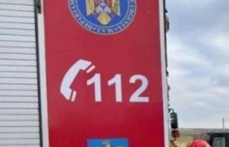 Casa unei familii din Dumbrăvița a fost în pericol în urma unui incendiu izbucnit în jurul coșului de fum