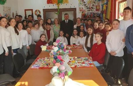 Ibănești: Tradiție și creativitate în culorile primăverii-Expoziție de mărțișoare! - FOTO