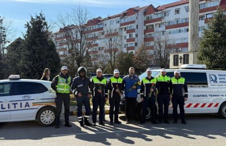 Gest de apreciere în trafic oferit de polițiștii botoșăneni