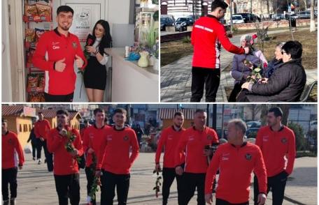 Jucătorii Cluburilor Juniorul și Gloria Dorohoi au împărțit trandafiri doamnelor și domnișoarelor de ziua lor