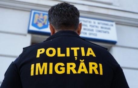 Controale ale polițiștilor de imigrări și ITM la firme din Botoșani: muncitori din Sri Lanka și Nepal, verificați de echipele de control