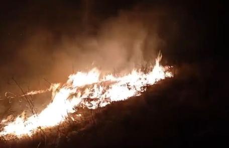 Focul deschis a provocat mai multe incendii în județ. Pompierii au salvat mai multe locuințe