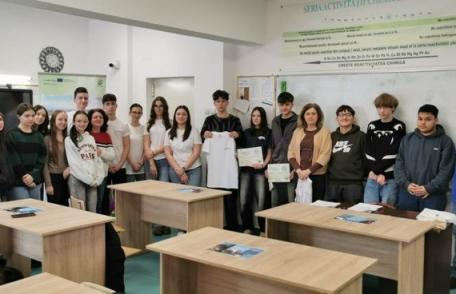 Elevii din Dorohoi învață reziliența: O nouă etapă în proiectul transfrontalier „RiAdapt”