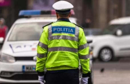 Șofer reținut pentru conducere fără permis a unui autoturism care avea plăcuțele de înmatriculare retrase