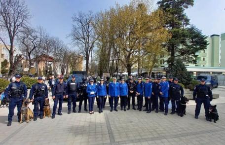 Jandarmii botoșăneni vă așteaptă pe Pietonalul Unirii din Botoșani!