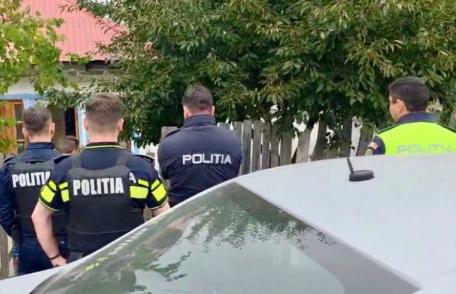 Trei tineri arestați pentru violare de domiciliu, distrugere și lovire