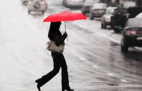 Se întorc ploile și vremea se răcește. Prognoza meteo pentru următoarele zile