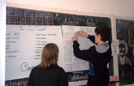 „Anul Caragiale”- marcat de elevii Grupului Şcolar „Regina Maria” şi cei ai Şcolii nr. 8 „M. Kogălniceanu”