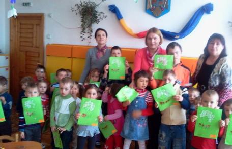 Cu degețelele noastre, dăm nuanțe Primăverii...