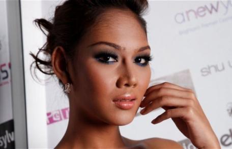 Secretul cu care finalista unui concurs de frumuseţe a şocat juriul