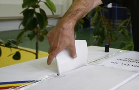 Prezenţa la vot până la ora 18:00 era de 43,98% în Dorohoi