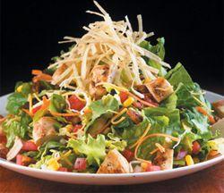 Salată de pui cu măsline