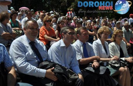 Deputatul Andrei Dolineaschi prezent la Festivalul Național de Muzică Populară Mugurelul